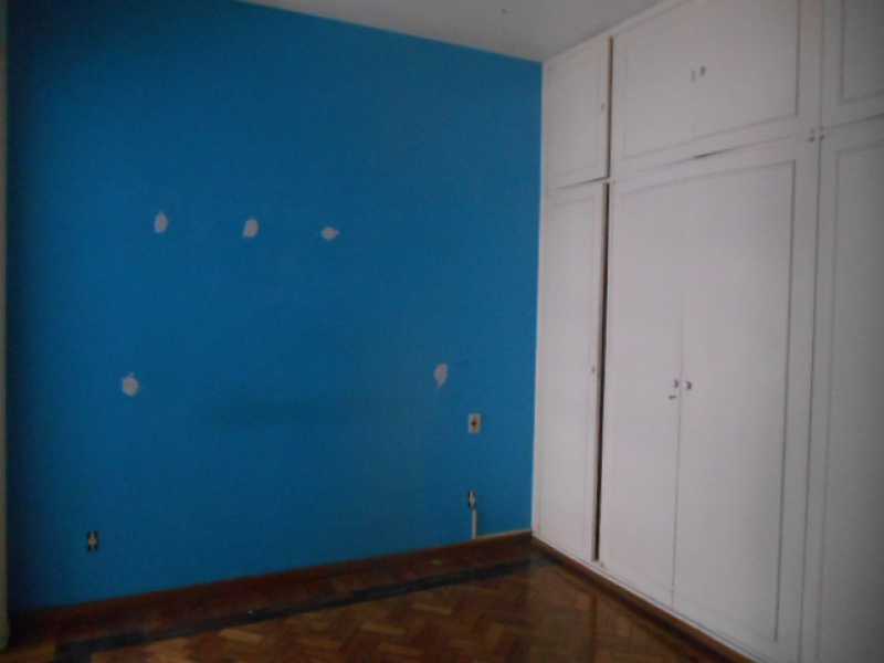 Apartamento à venda com 3 quartos, 158m² - Foto 9