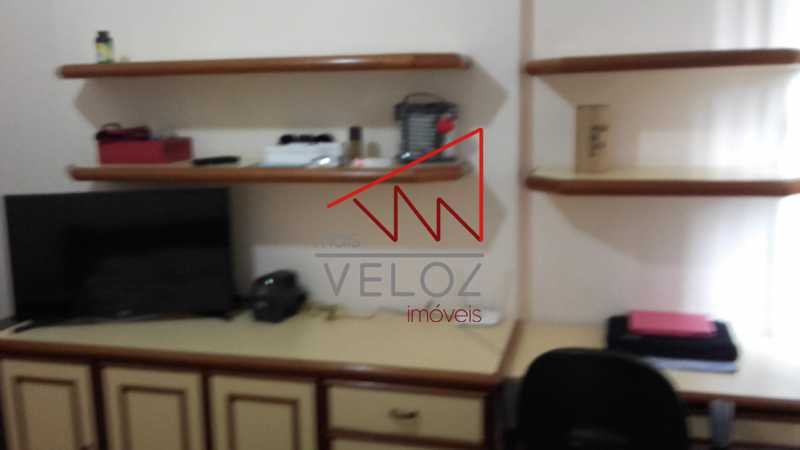 Apartamento à venda com 3 quartos, 140m² - Foto 4