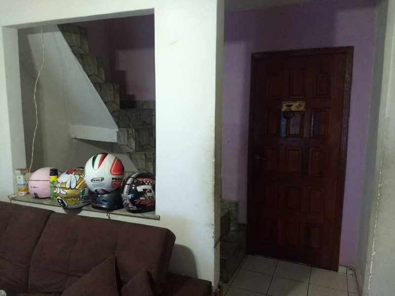 Casa à venda com 2 quartos, 100m² - Foto 1