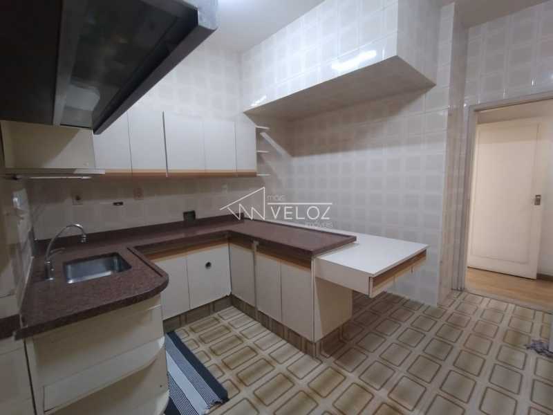 Apartamento à venda com 3 quartos, 130m² - Foto 14