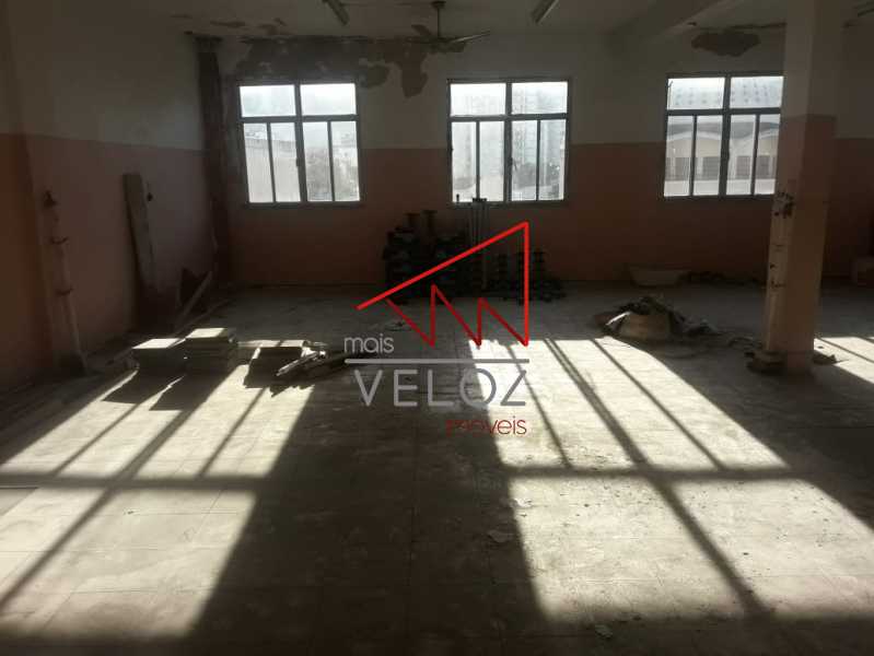 Prédio Inteiro à venda, 800m² - Foto 13