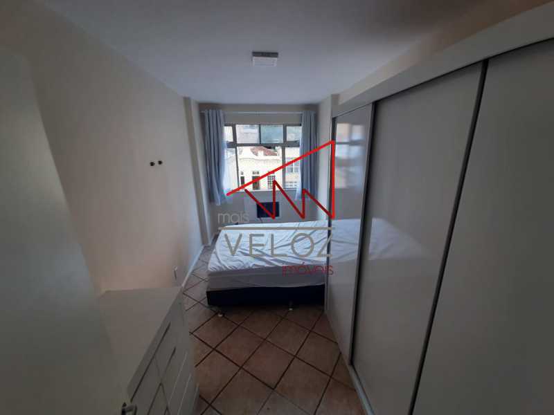 Apartamento à venda com 1 quarto, 60m² - Foto 16