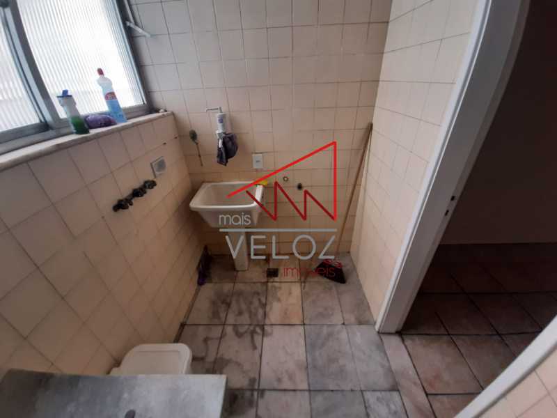 Apartamento à venda com 1 quarto, 60m² - Foto 27