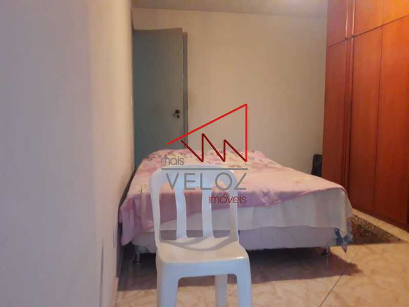 Apartamento à venda com 1 quarto, 62m² - Foto 11