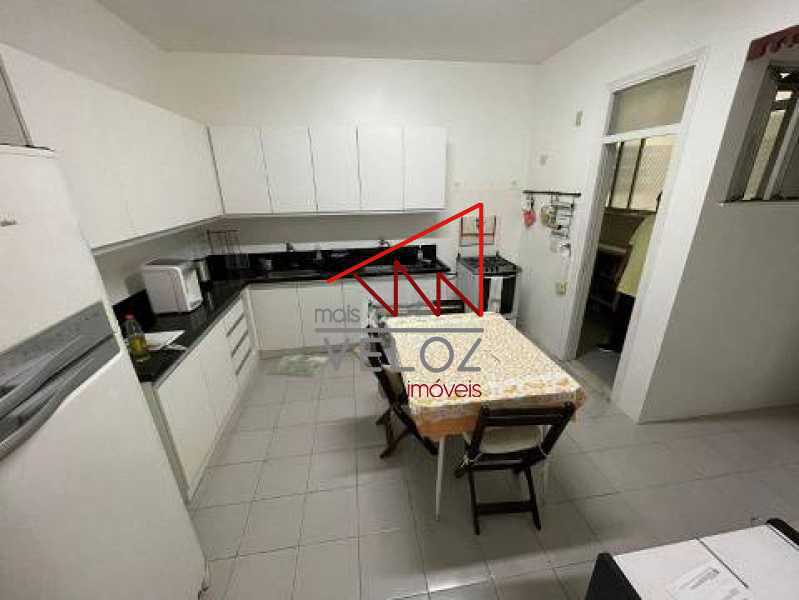 Apartamento à venda com 4 quartos, 230m² - Foto 14