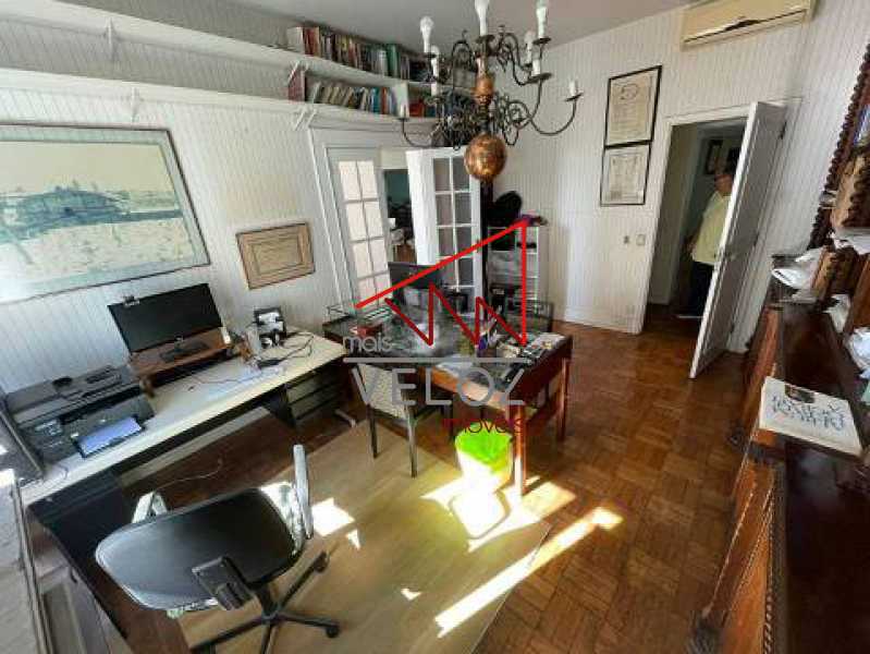 Apartamento à venda com 4 quartos, 230m² - Foto 24