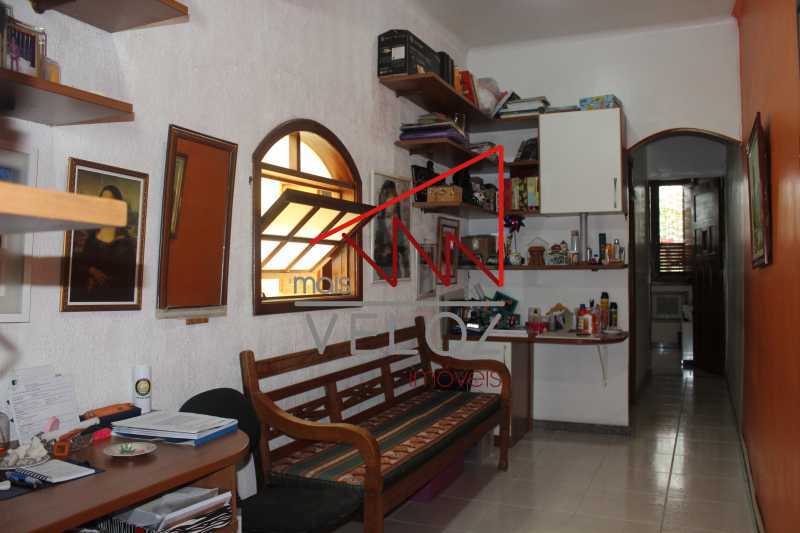 Casa à venda com 4 quartos, 180m² - Foto 11