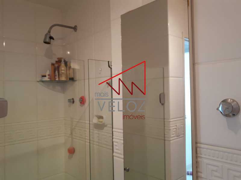 Apartamento à venda com 2 quartos, 98m² - Foto 23