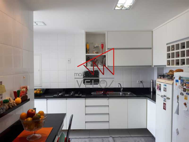 Apartamento à venda com 2 quartos, 98m² - Foto 10