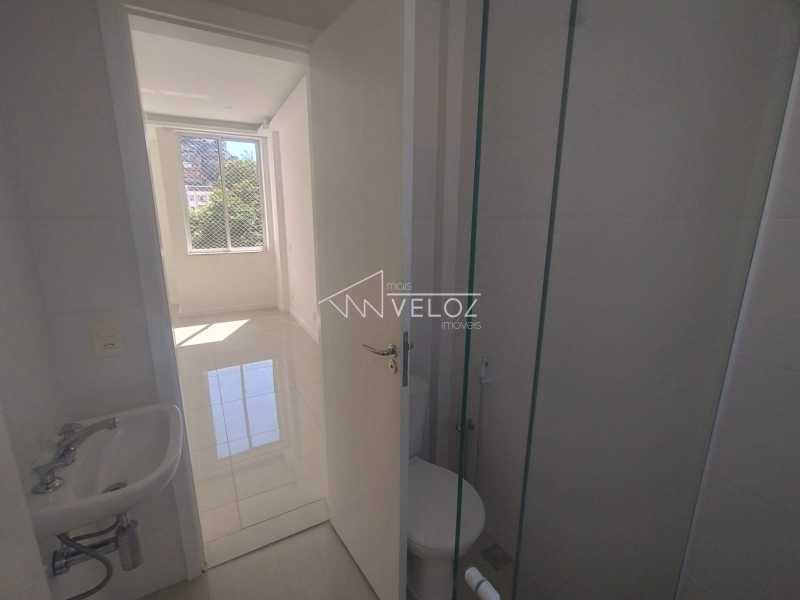 Apartamento à venda com 2 quartos, 69m² - Foto 11