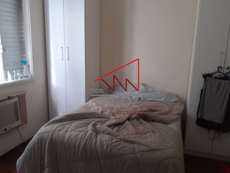 Apartamento à venda com 3 quartos, 150m² - Foto 3