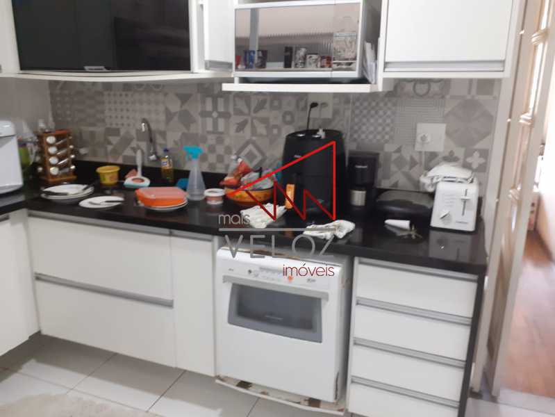 Apartamento à venda com 3 quartos, 150m² - Foto 9