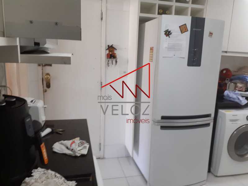 Apartamento à venda com 3 quartos, 150m² - Foto 18