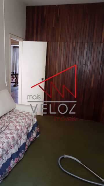 Apartamento à venda com 3 quartos, 210m² - Foto 11