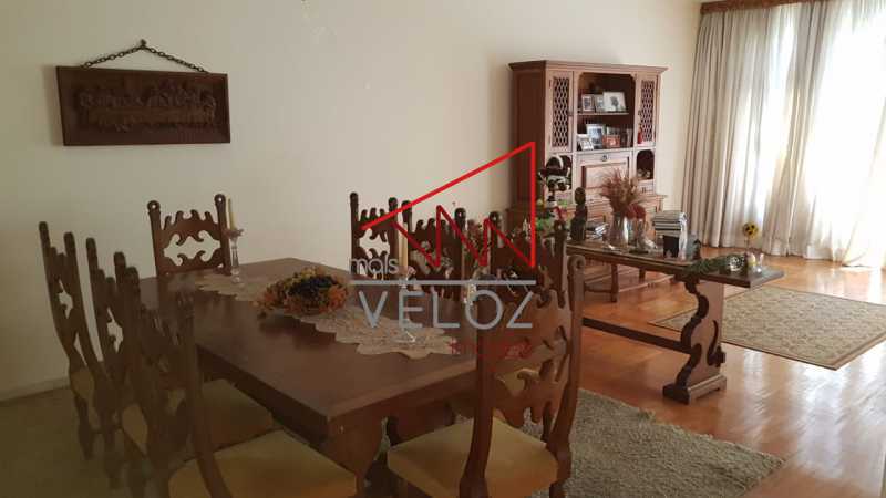 Apartamento à venda com 3 quartos, 210m² - Foto 5