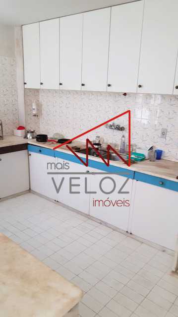 Apartamento à venda com 3 quartos, 210m² - Foto 15