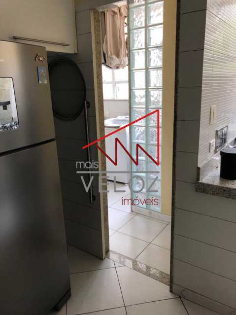 Apartamento à venda com 4 quartos, 210m² - Foto 13