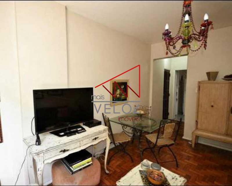 Apartamento à venda com 2 quartos, 70m² - Foto 3