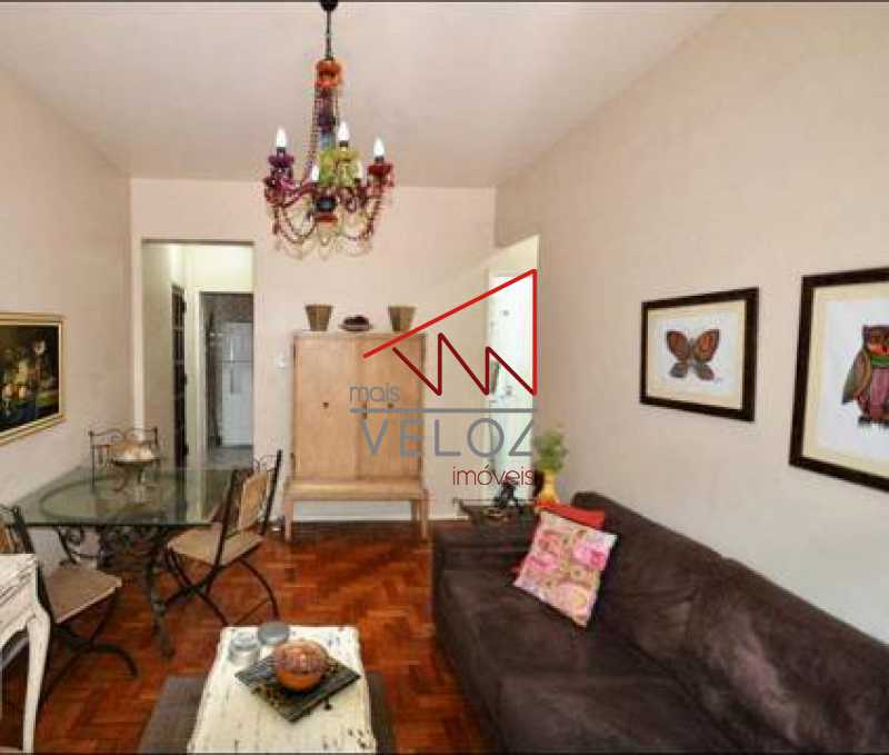 Apartamento à venda com 2 quartos, 70m² - Foto 2