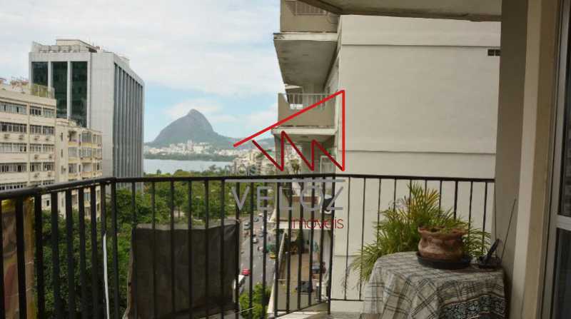 Apartamento à venda com 2 quartos, 93m² - Foto 11