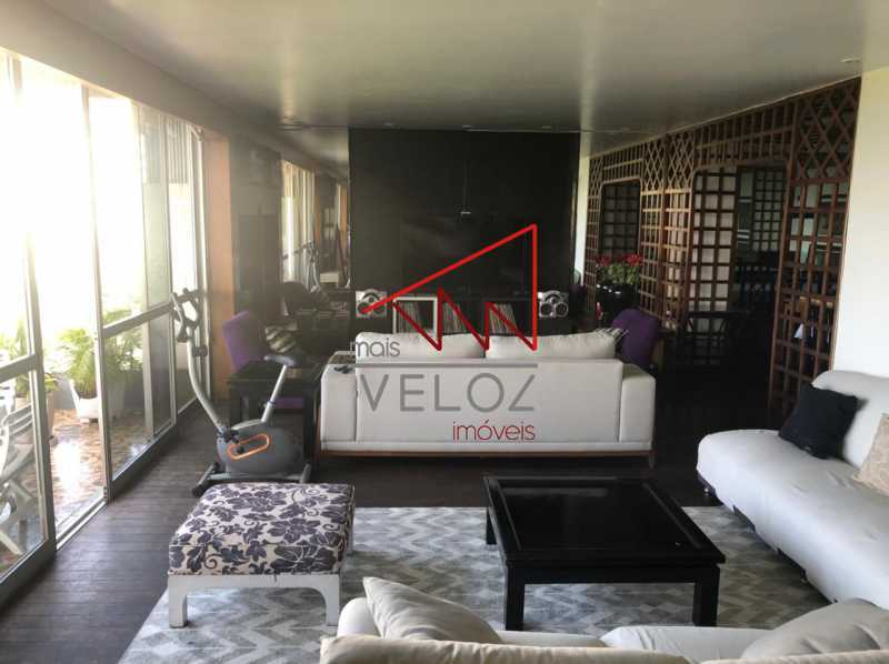 Apartamento à venda com 4 quartos, 200m² - Foto 4