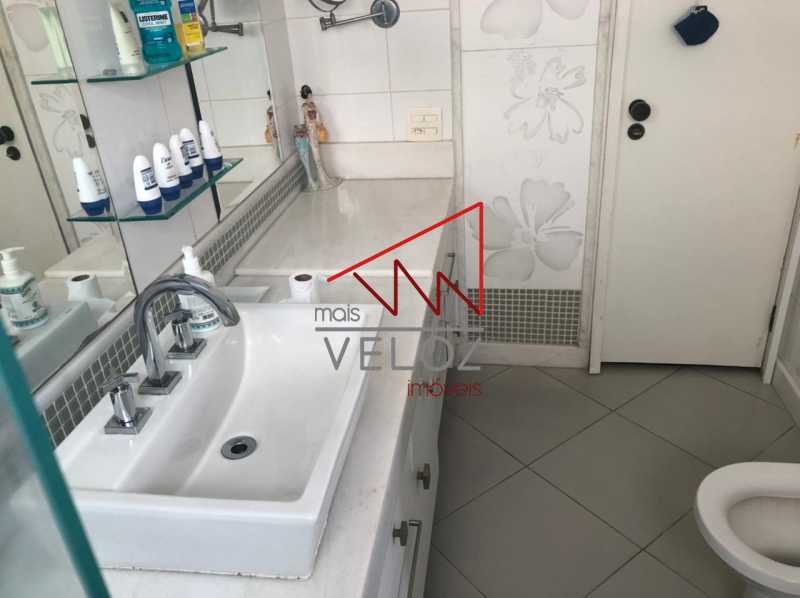 Apartamento à venda com 4 quartos, 200m² - Foto 25