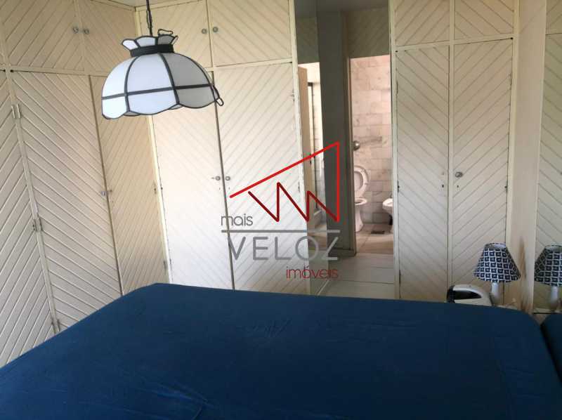 Apartamento à venda com 4 quartos, 200m² - Foto 14