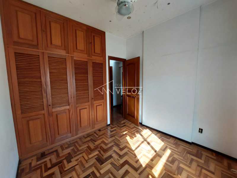 Apartamento à venda com 3 quartos, 113m² - Foto 15