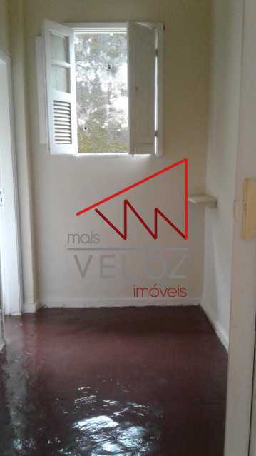 Apartamento à venda com 2 quartos, 70m² - Foto 9