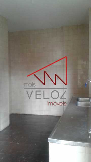 Apartamento à venda com 2 quartos, 70m² - Foto 14