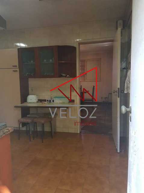 Casa à venda com 3 quartos, 230m² - Foto 9