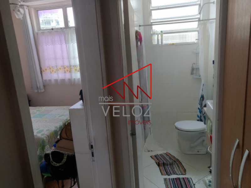 Apartamento à venda com 5 quartos, 250m² - Foto 11