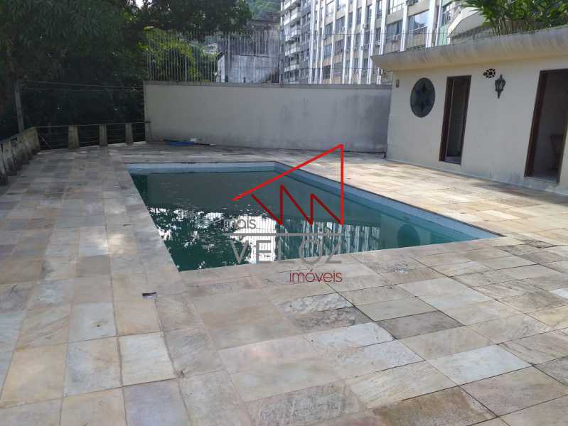 Casa à venda com 12 quartos, 550m² - Foto 21