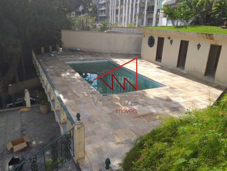 Casa à venda com 12 quartos, 550m² - Foto 24