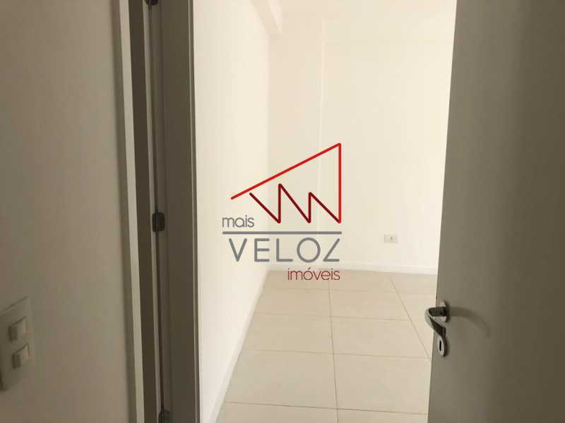 Apartamento à venda com 3 quartos, 94m² - Foto 12