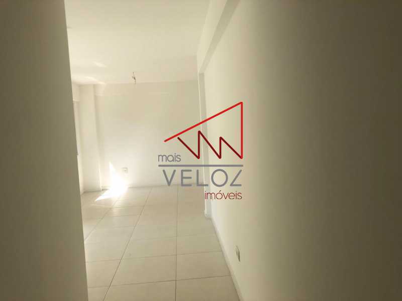 Apartamento à venda com 3 quartos, 94m² - Foto 1