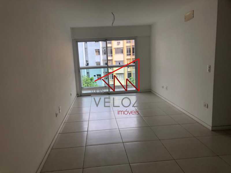 Apartamento à venda com 3 quartos, 97m² - Foto 1