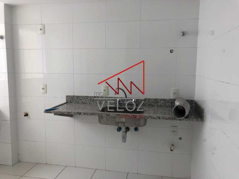 Apartamento à venda com 3 quartos, 97m² - Foto 13