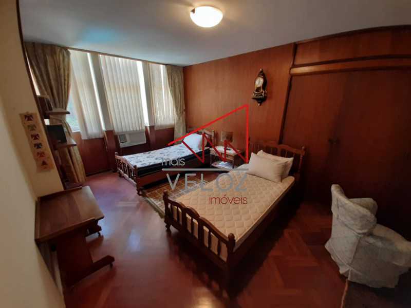 Apartamento à venda com 3 quartos, 288m² - Foto 12