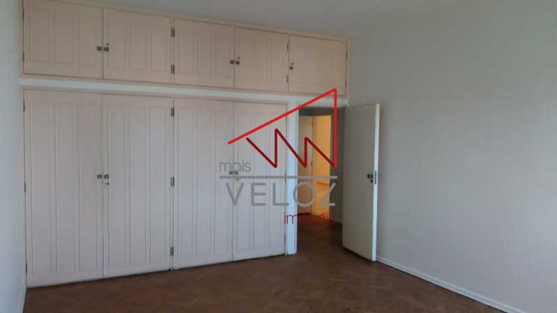 Apartamento à venda com 3 quartos, 288m² - Foto 10