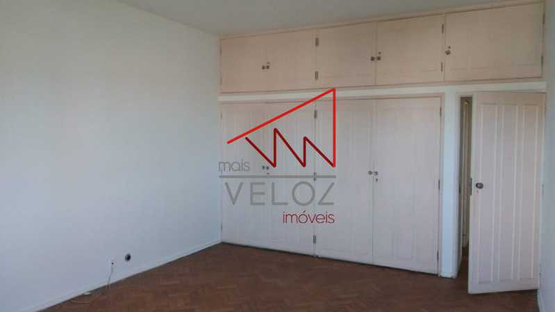 Apartamento à venda com 3 quartos, 288m² - Foto 12