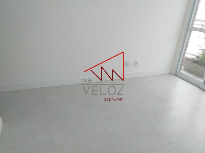 Apartamento à venda com 2 quartos, 77m² - Foto 16