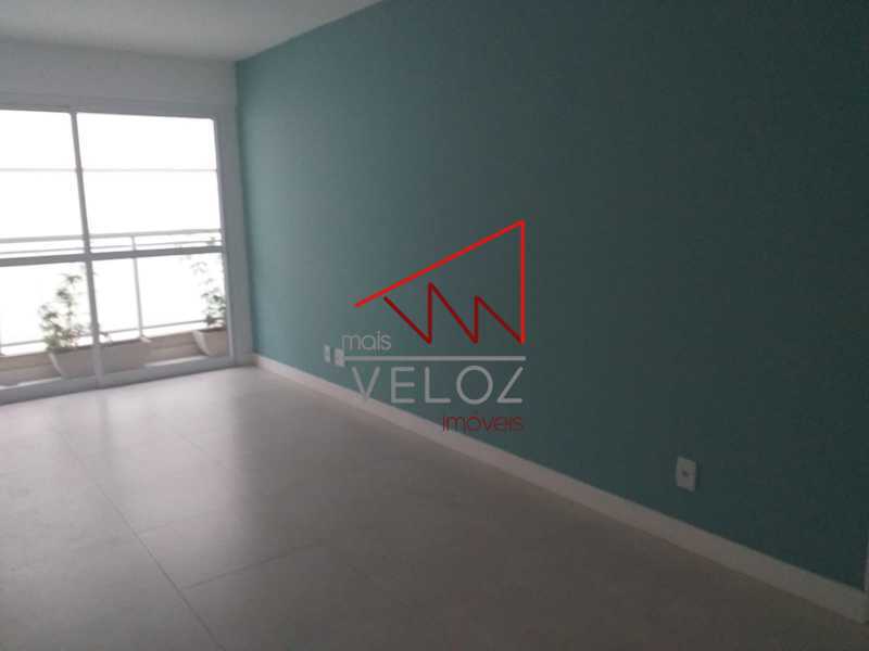 Apartamento à venda com 2 quartos, 77m² - Foto 18