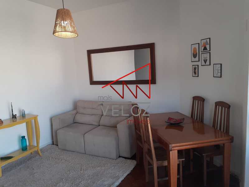 Apartamento à venda com 2 quartos, 70m² - Foto 8