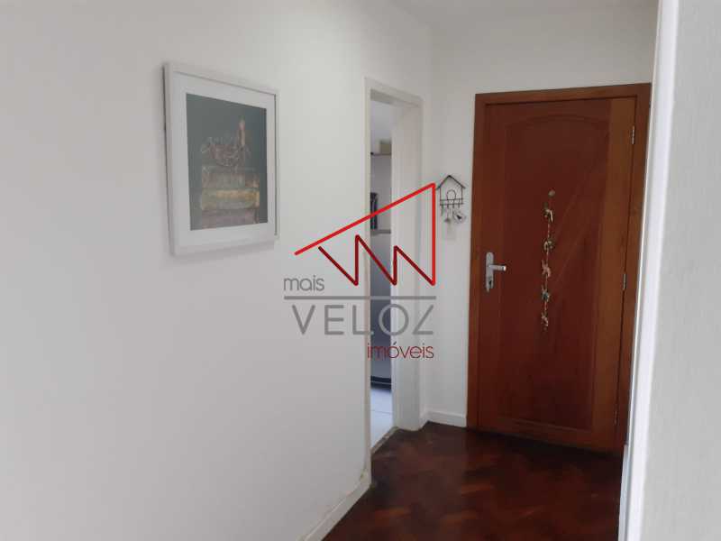 Apartamento à venda com 2 quartos, 70m² - Foto 15