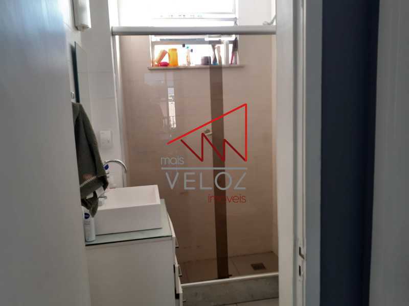 Apartamento à venda com 2 quartos, 70m² - Foto 22