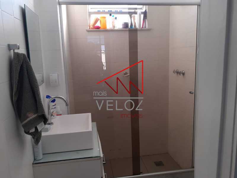 Apartamento à venda com 2 quartos, 70m² - Foto 23