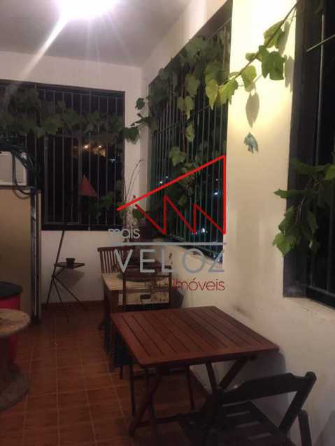 Casa de Vila à venda com 2 quartos, 74m² - Foto 2