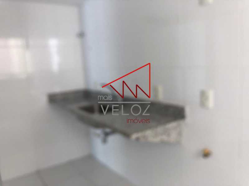 Apartamento à venda com 3 quartos, 97m² - Foto 15