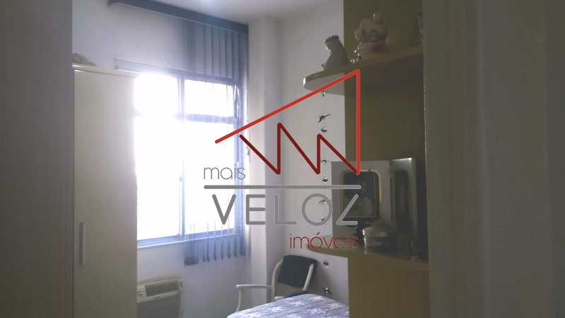 Apartamento à venda com 2 quartos, 64m² - Foto 9